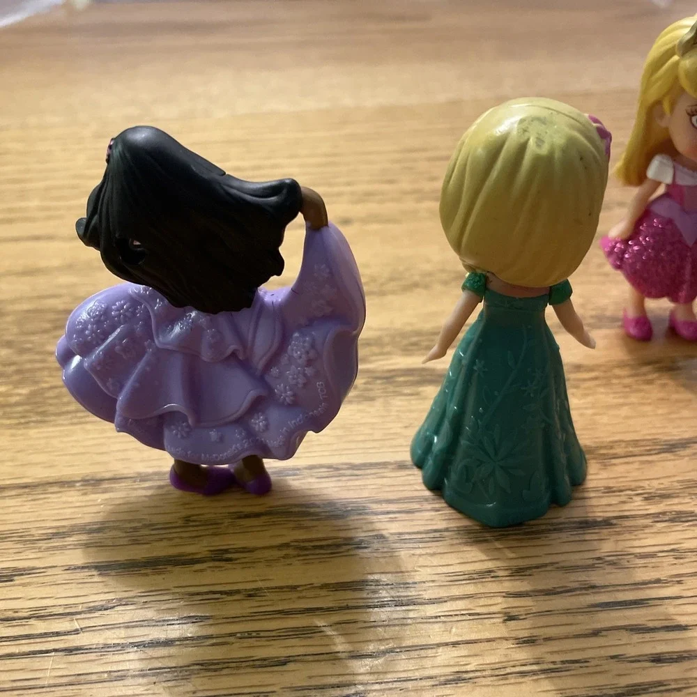 4 Disney Princess Cake Topper Figure Lot Elsa, Snow White, Isabella, Aurora 3-4